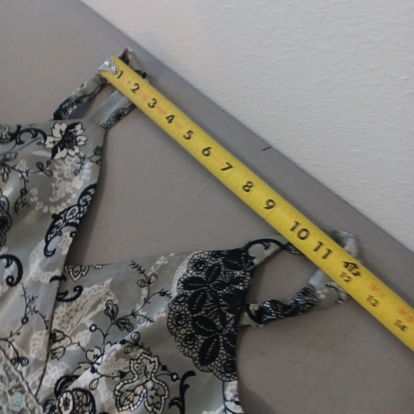 Y2K Babydoll Top Medium Gray Romantic Floral Satin Boho Fairy‎ Grunge Whimsigoth - Picture 10 of 15